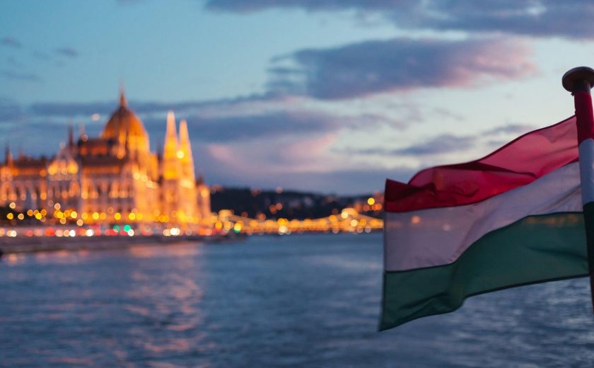 7-Facts-About-Hungary-for-Foreign-Investors-cover