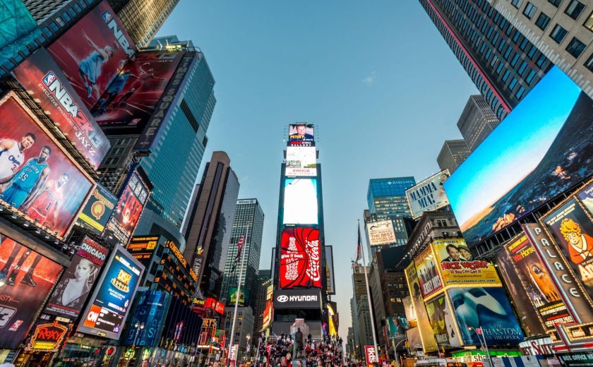 opening-doors-building-futures-in-america-your-path-to-eb-3-visa-cover