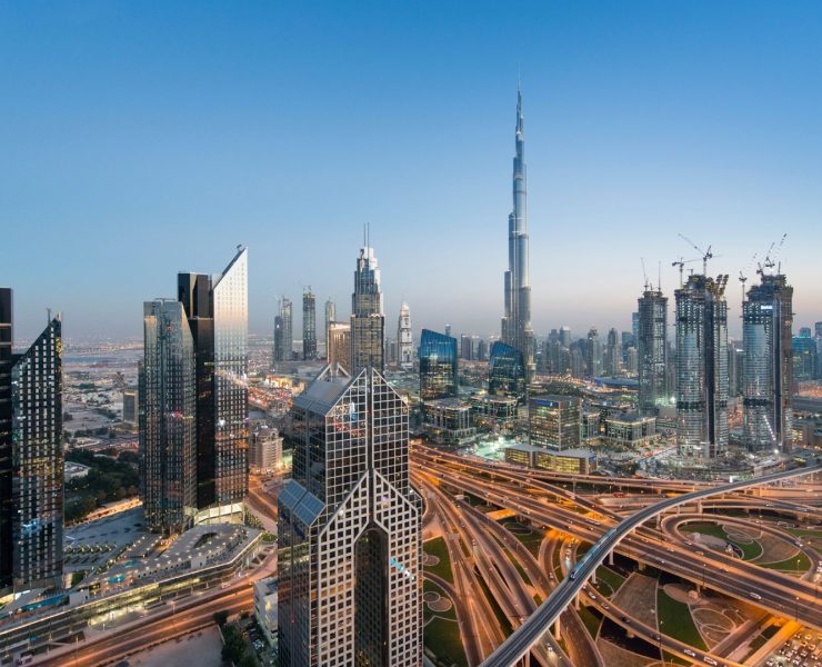 What Are the Main Differences Between Mainland and Free Zone Companies in the UAE Cover UAE