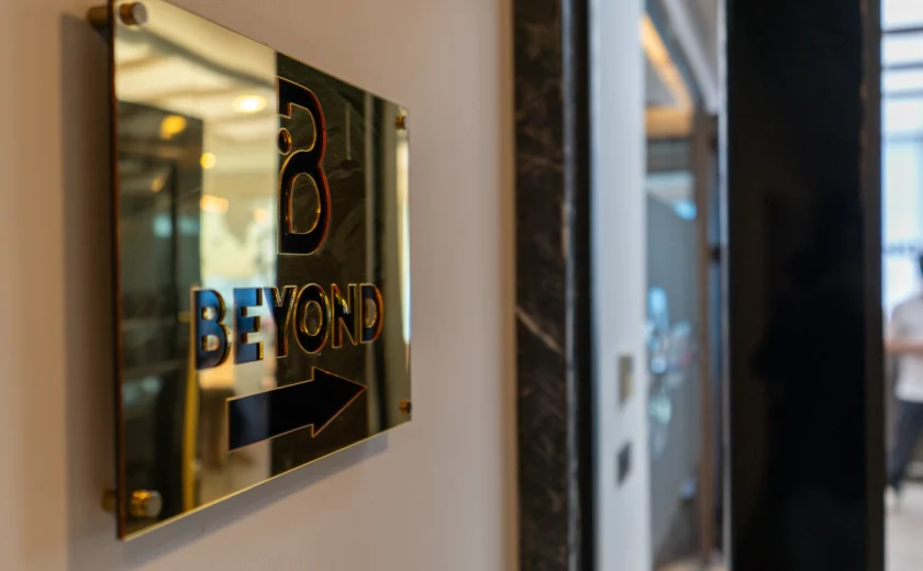 5 Things You Need to Know Before Opening a Bank Account in Dubai COVER