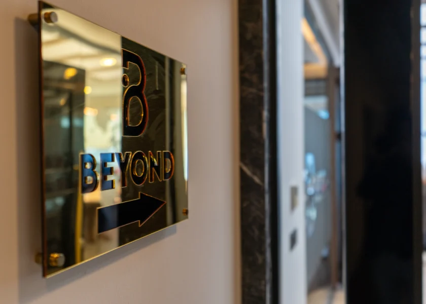 5 Things You Need to Know Before Opening a Bank Account in Dubai COVER